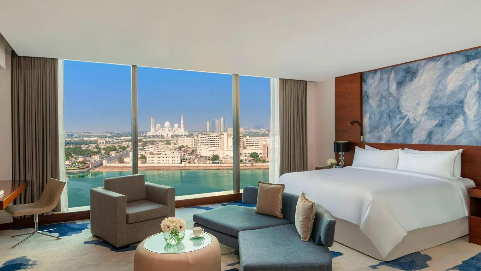 מלון אבו דאבי Fairmont Bab Al Bahr 5*,